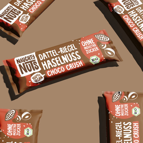 Baton BIO cu curmale, alune de pădure și ciocolată Choco Crush